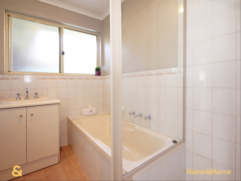12 Kentwood Road, Morphett Vale SA 5162