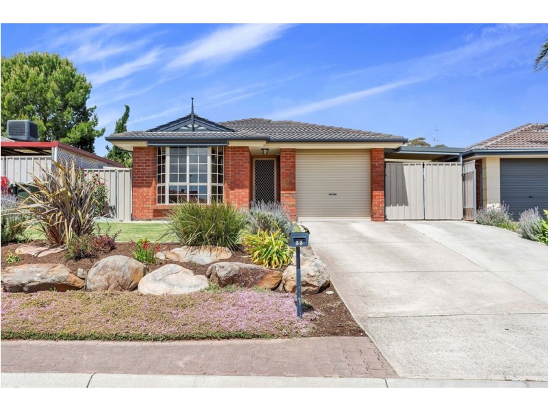 33 Talladira Way, Woodcroft SA 5162