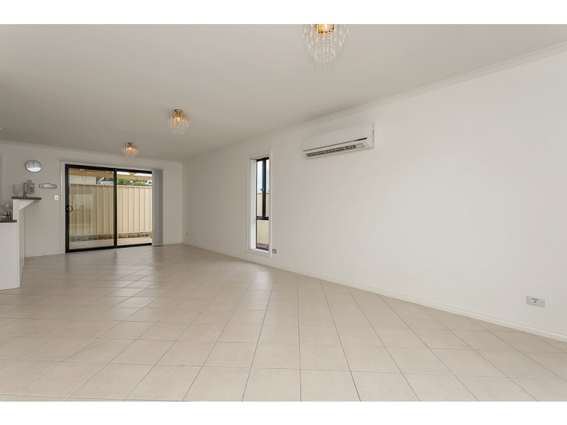 1/14a Milan Crescent, Hackham West SA 5163