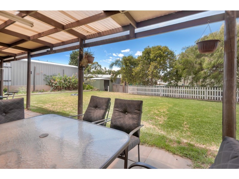 12 Whiteley Drive, Trott Park SA 5158