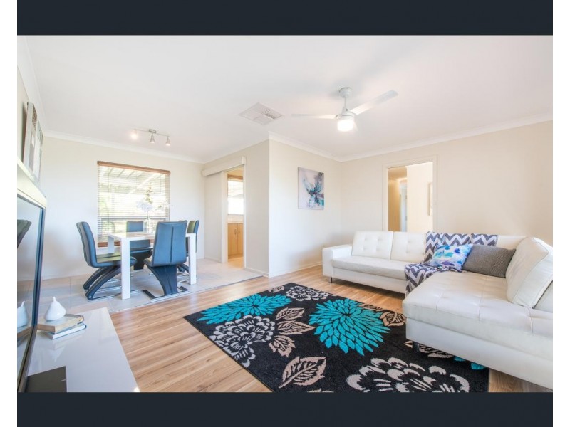 2 Parham Crescent, Port Noarlunga SA 5167