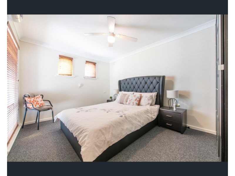 2 Parham Crescent, Port Noarlunga SA 5167