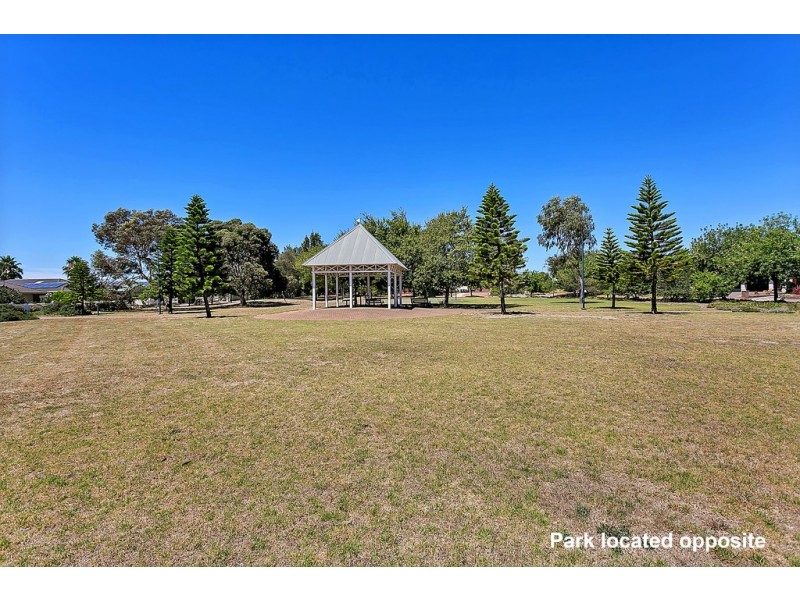 14 Whitney Crescent, Seaford SA 5169