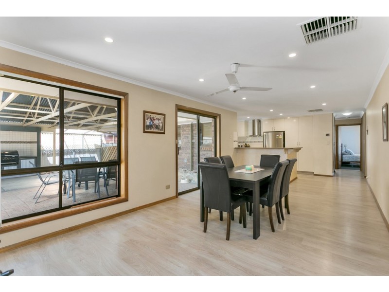 13 Coorumbena Crescent, Morphett Vale SA 5162