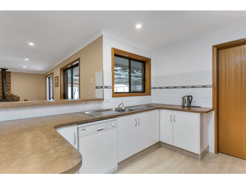 13 Coorumbena Crescent, Morphett Vale SA 5162