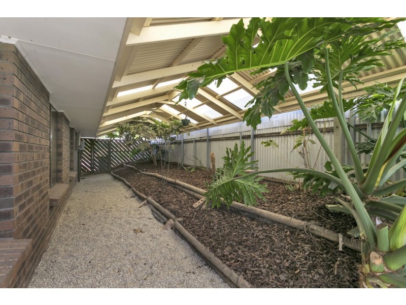 13 Coorumbena Crescent, Morphett Vale SA 5162