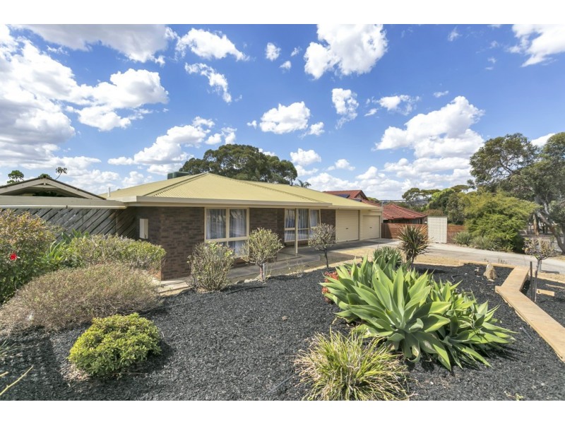 13 Coorumbena Crescent, Morphett Vale SA 5162