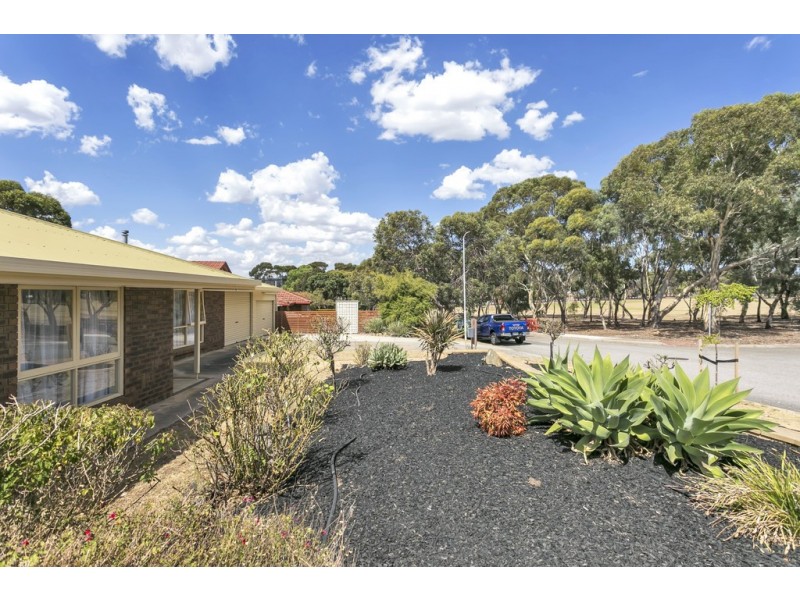 13 Coorumbena Crescent, Morphett Vale SA 5162