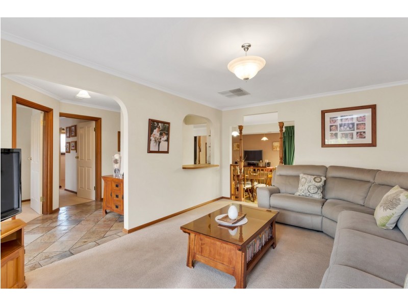 58 Farnsworth Drive, Morphett Vale SA 5162