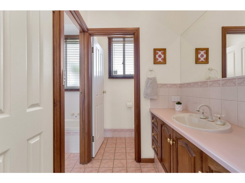 58 Farnsworth Drive, Morphett Vale SA 5162