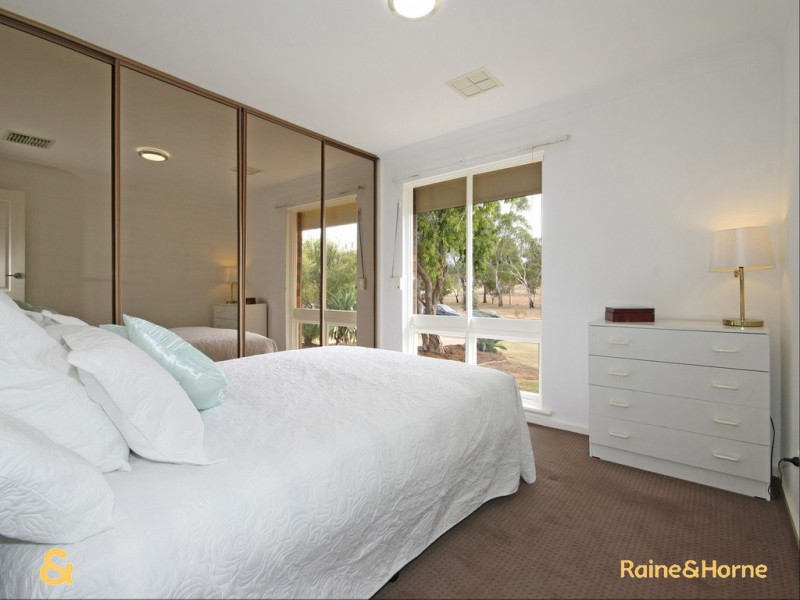 1 Nicolle Drive, Morphett Vale SA 5162