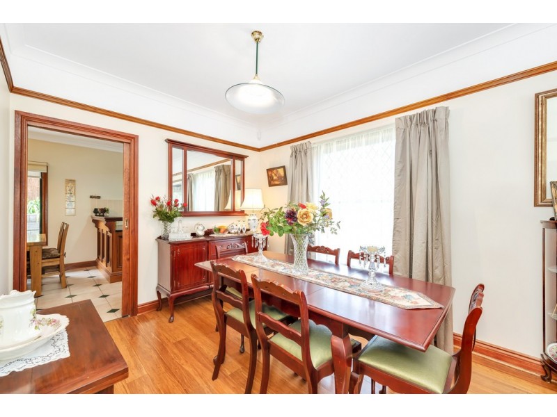 1 Horseshoe Drive, Woodcroft SA 5162