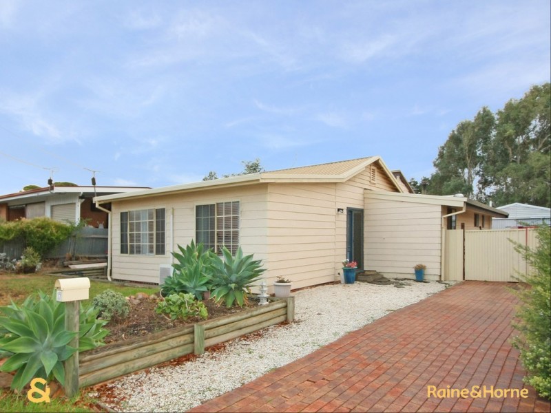 17 Selway Terrace, O’sullivan Beach SA 5166