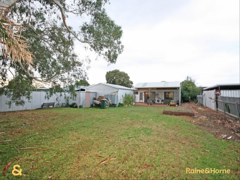 17 Selway Terrace, O’sullivan Beach SA 5166