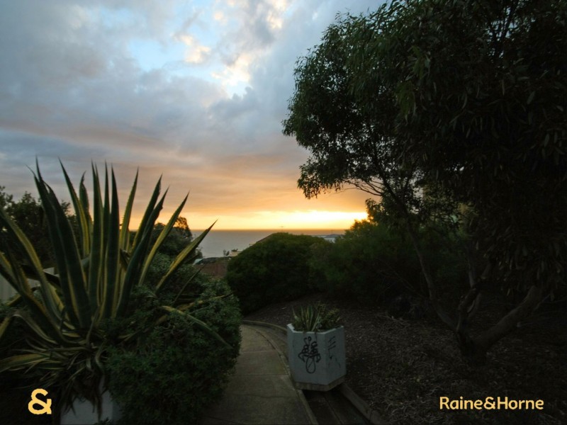 17 Selway Terrace, O’sullivan Beach SA 5166