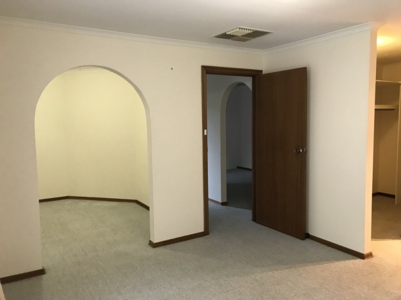 3 Dorset Cresent, Happy Valley SA 5159