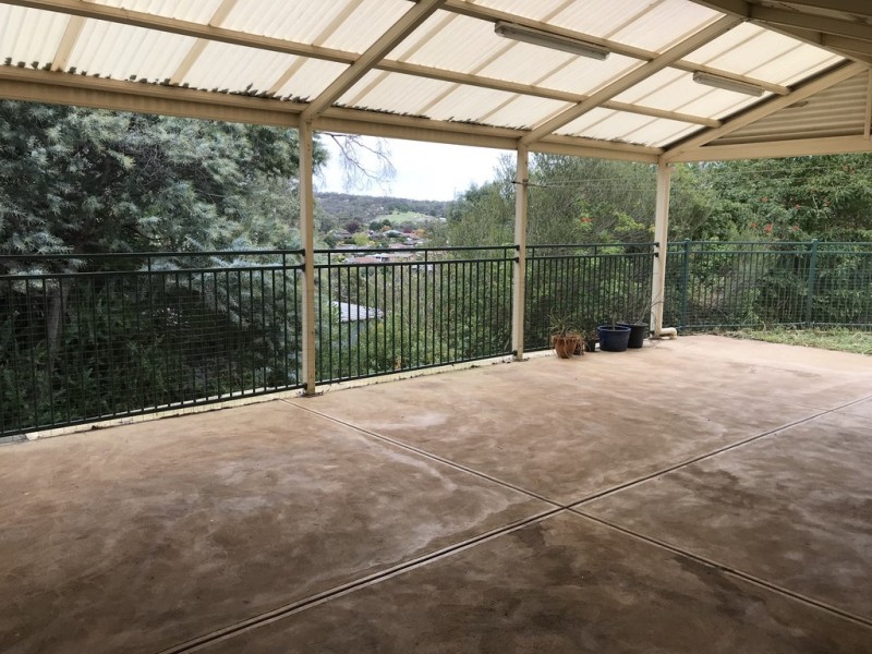 3 Dorset Cresent, Happy Valley SA 5159