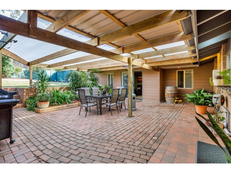 24 Leonard Road, Morphett Vale SA 5162