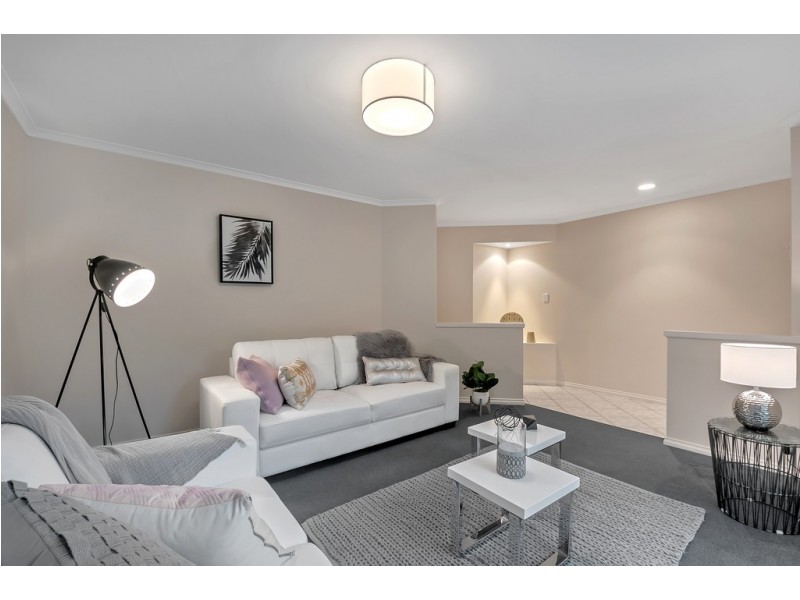 73 Pegasus Drive, Woodcroft SA 5162