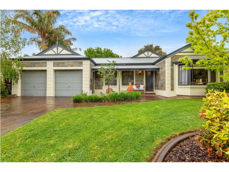 10 Houndsgate Court, Onkaparinga Hills SA 5163
