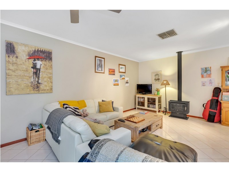 10 Houndsgate Court, Onkaparinga Hills SA 5163