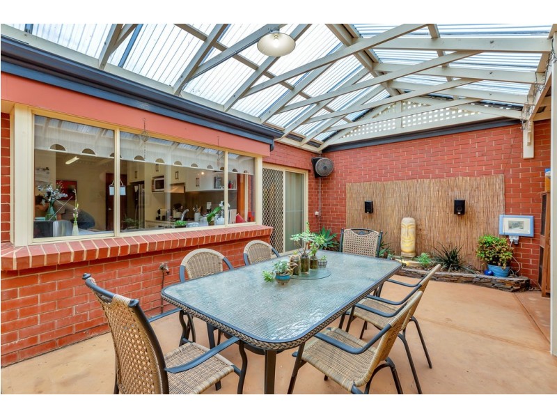 10 Houndsgate Court, Onkaparinga Hills SA 5163