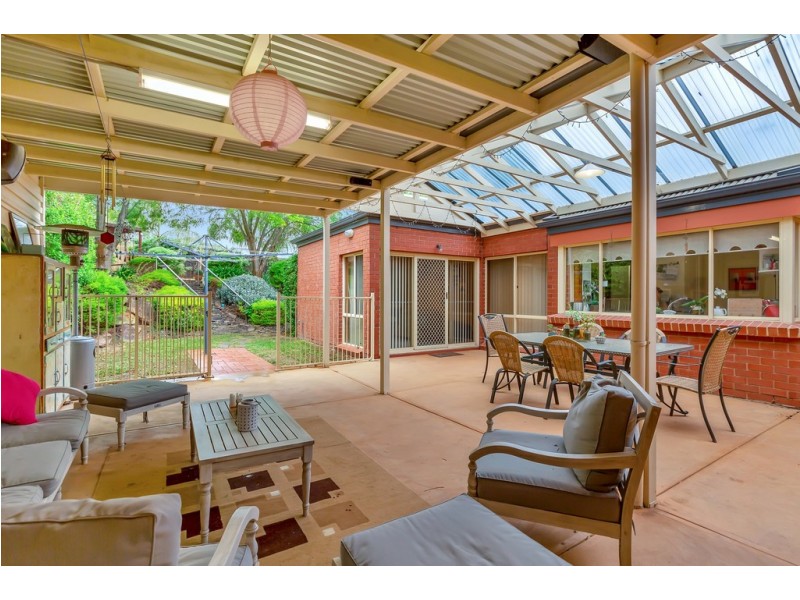 10 Houndsgate Court, Onkaparinga Hills SA 5163