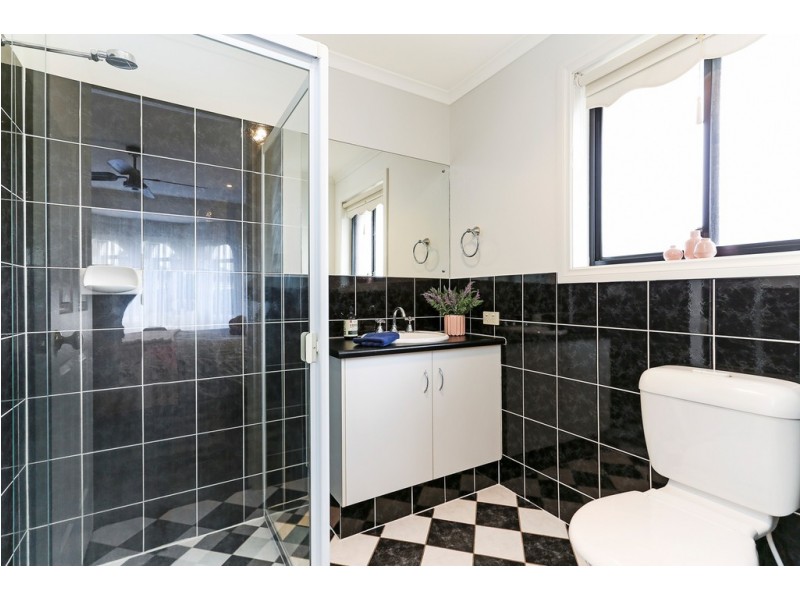 15 Mundulla Avenue (Kings Green Estate), Woodcroft SA 5162