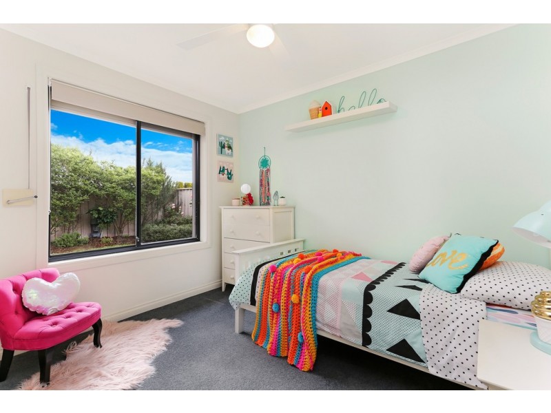 15 Mundulla Avenue (Kings Green Estate), Woodcroft SA 5162