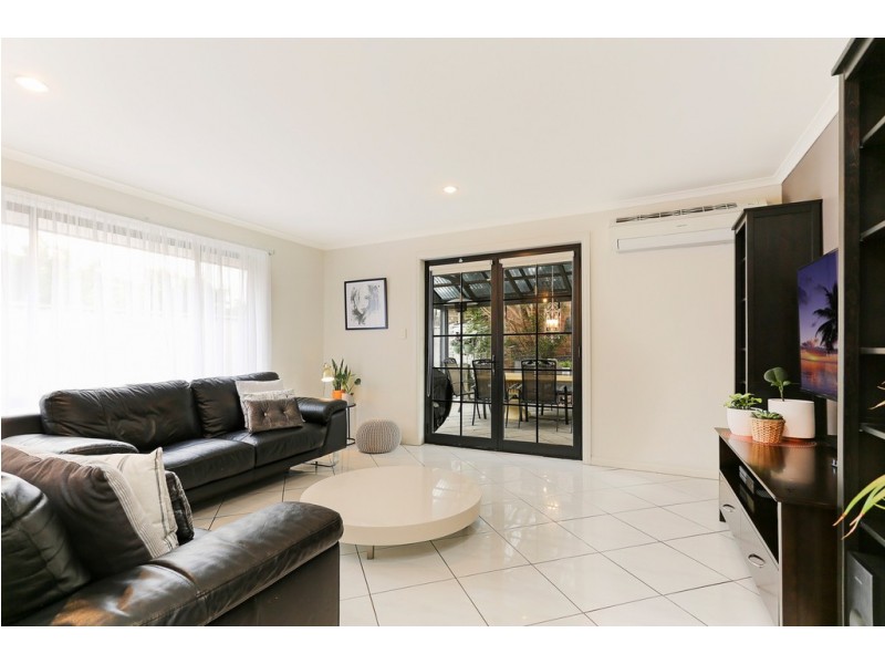 15 Mundulla Avenue (Kings Green Estate), Woodcroft SA 5162