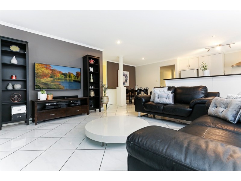 15 Mundulla Avenue (Kings Green Estate), Woodcroft SA 5162