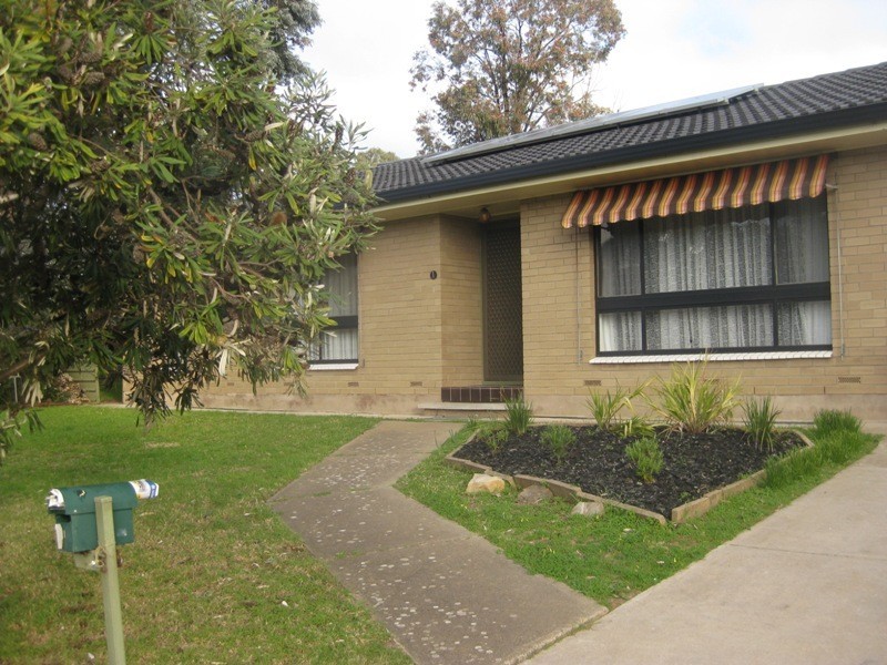 1 Jennifer Drive, Happy Valley SA 5159