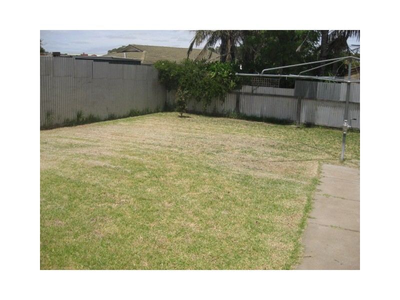 90 Elizabeth Road, Christie Downs SA 5164