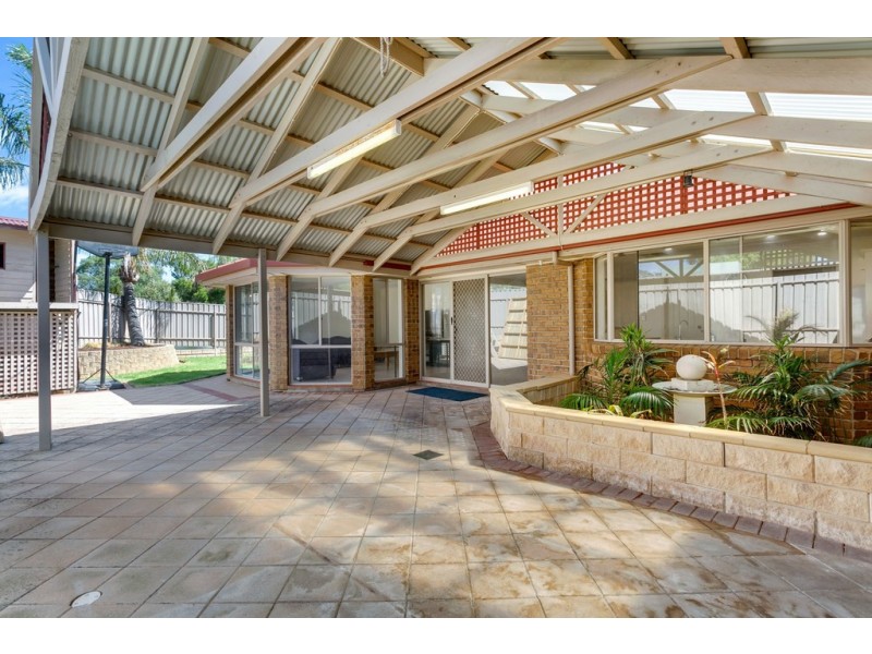 34 Shillabeer Crescent, Woodcroft SA 5162