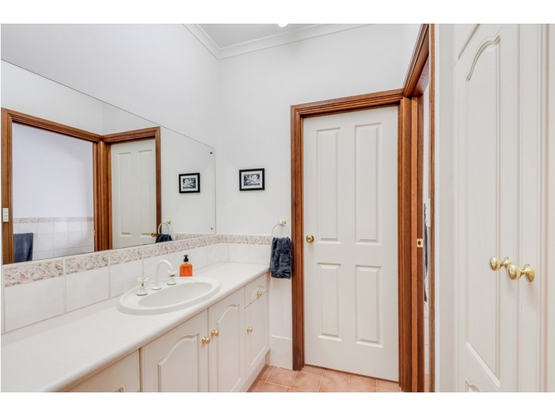 11 Heylen Court, Hackham SA 5163