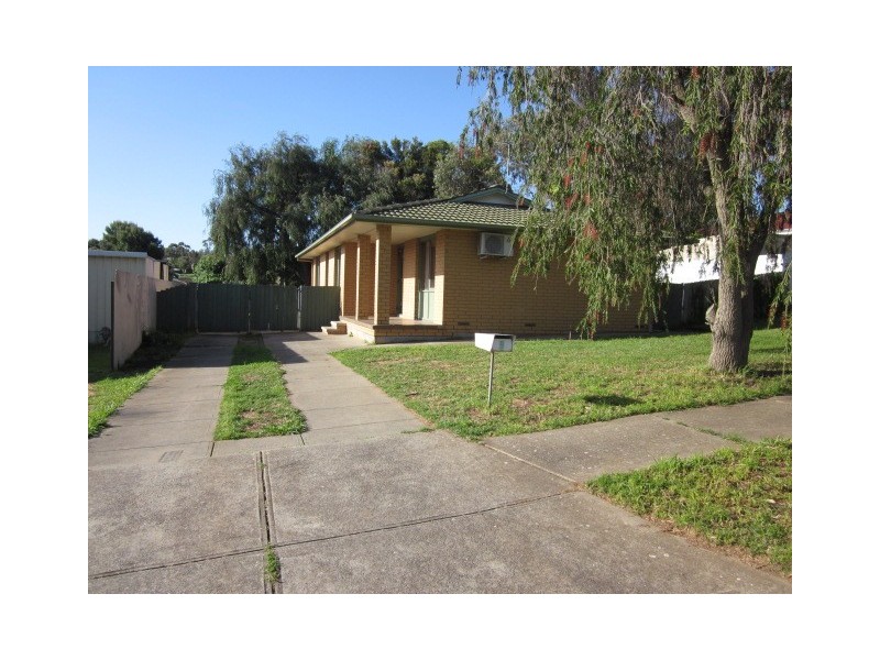9 Vilna Crescent, Hackham West SA 5163