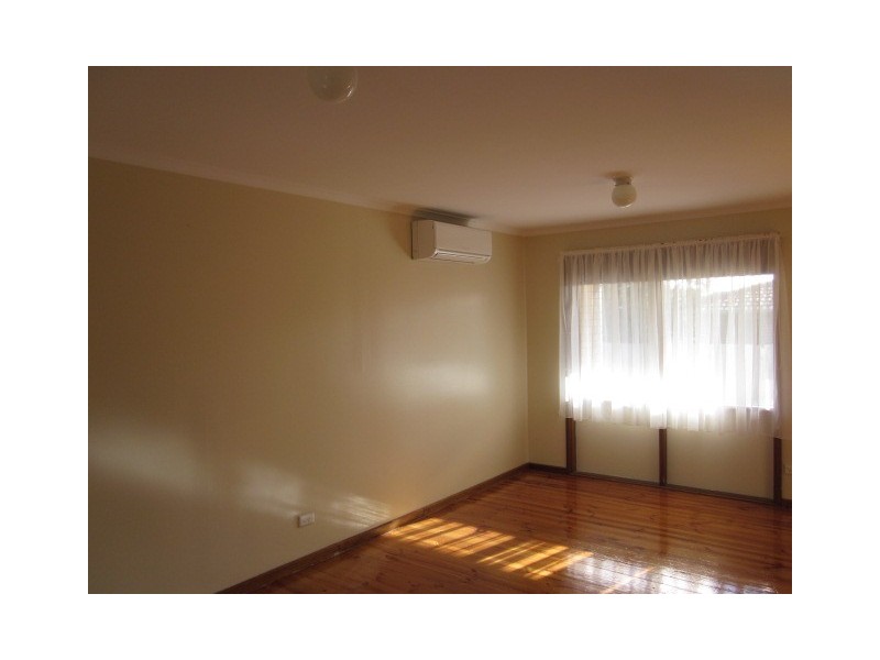 9 Vilna Crescent, Hackham West SA 5163