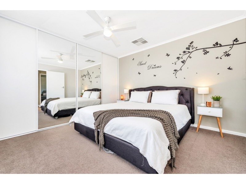 8 Pinchbeck Street, Morphett Vale SA 5162