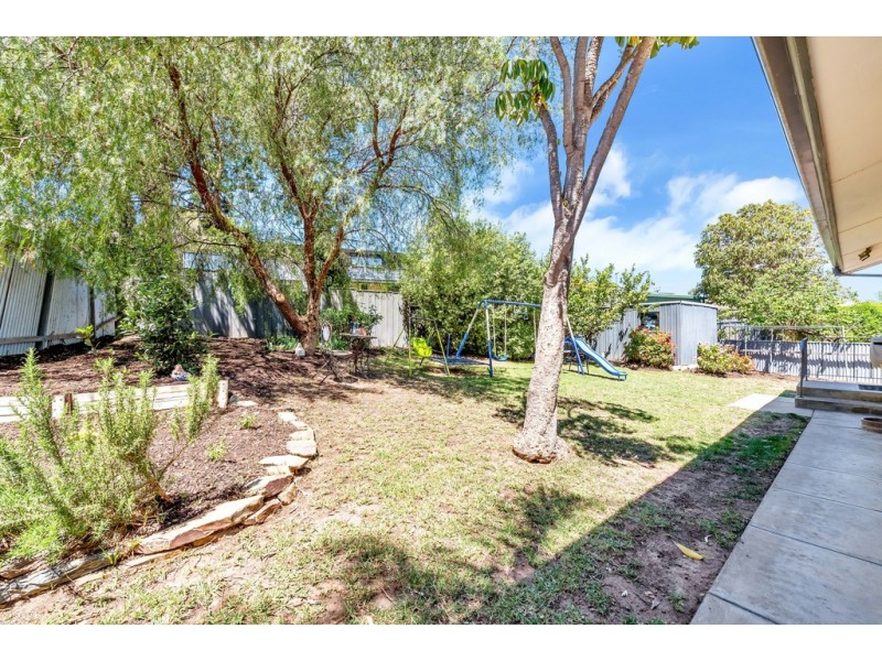 8 Pinchbeck Street, Morphett Vale SA 5162