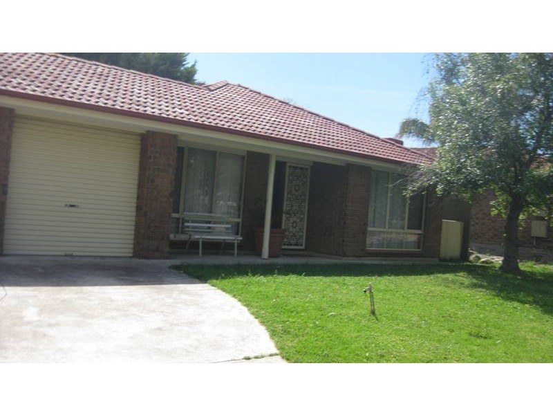 2 Aish Court, Woodcroft SA 5162