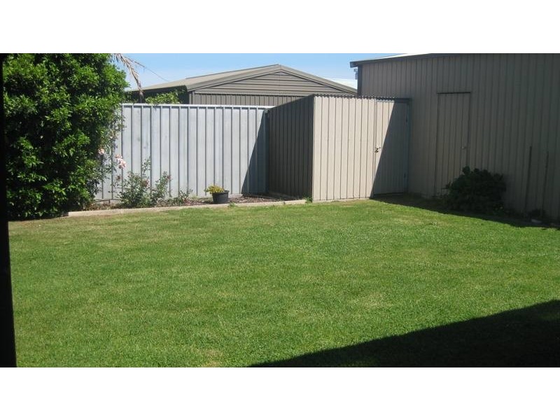 36 Queens  Way, Woodcroft SA 5162