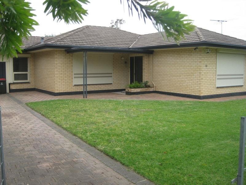30 Carbenet Drive, Hackham SA 5163