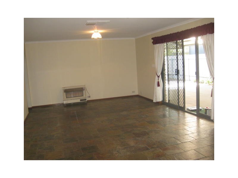 5 Dylan Court, Woodcroft SA 5162