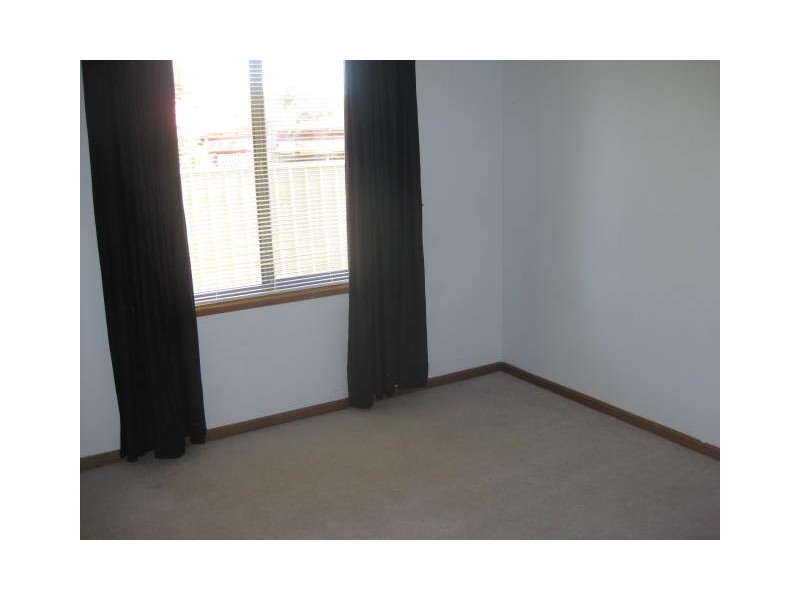 5 Dylan Court, Woodcroft SA 5162