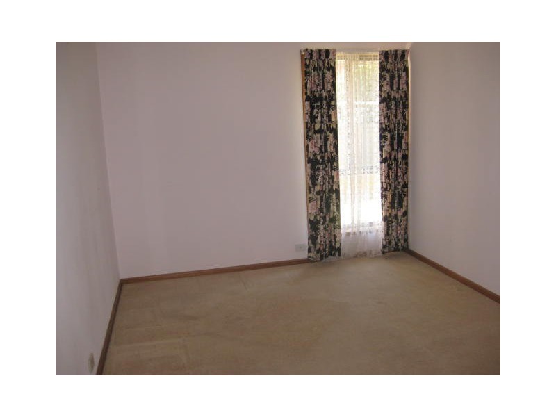 5 Dylan Court, Woodcroft SA 5162