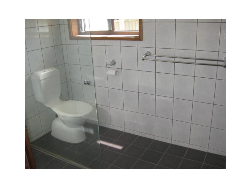 5 Dylan Court, Woodcroft SA 5162