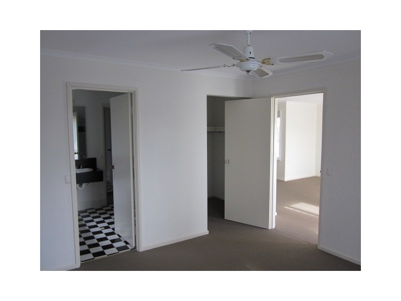 89 Sherebrook Boulevard, Woodcroft SA 5162