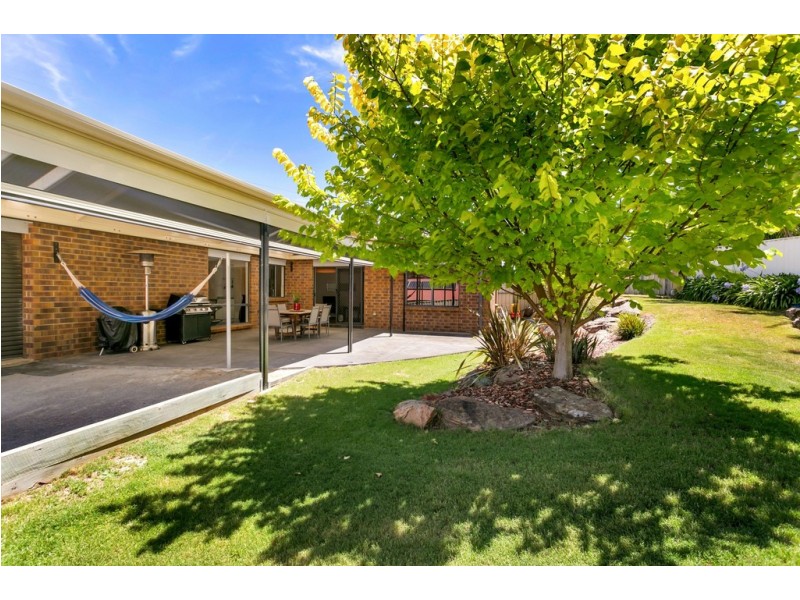 10 ESTATE DRIVE, Flagstaff Hill SA 5159