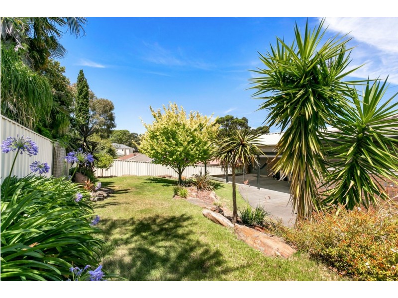 10 ESTATE DRIVE, Flagstaff Hill SA 5159