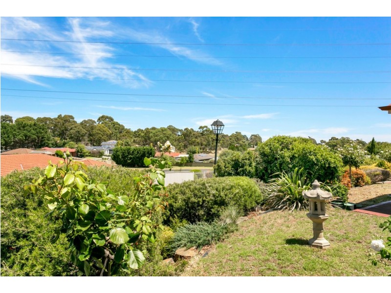 10 ESTATE DRIVE, Flagstaff Hill SA 5159
